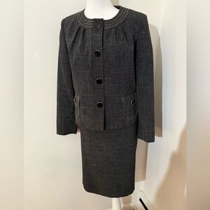 Elegant Kasper Gray Business Suit - Size 10P